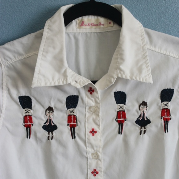 White Button-down Cotton Shirt, Cute Embroidered - Picture 4 of 4